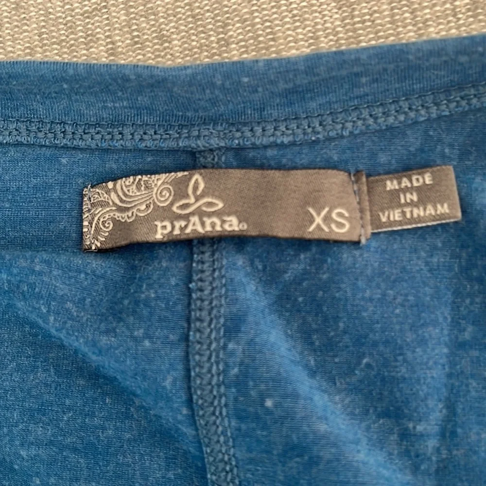 💙PrAna T-shirt - Picture 4 of 4